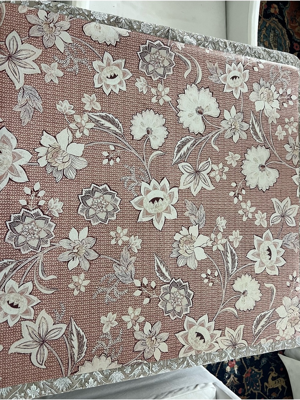 Mahjong Mat 31.5” Fall Nuetral Faux Leather Finish